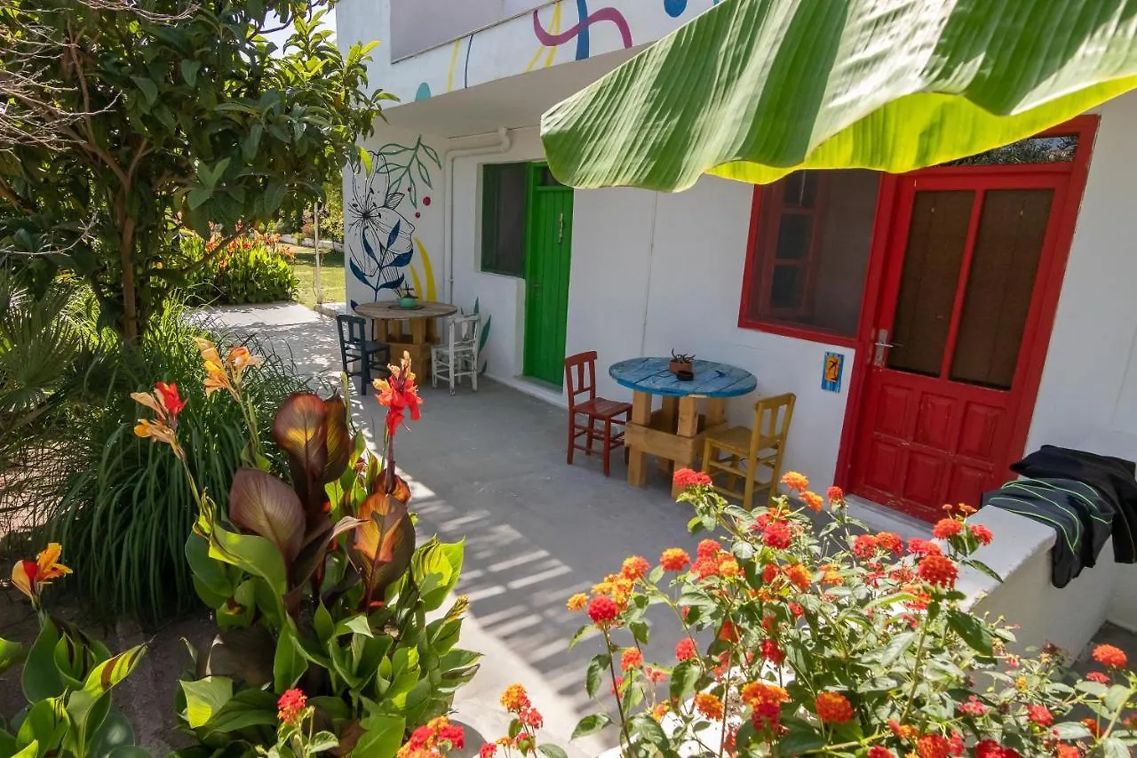 Urla Surf House Otel